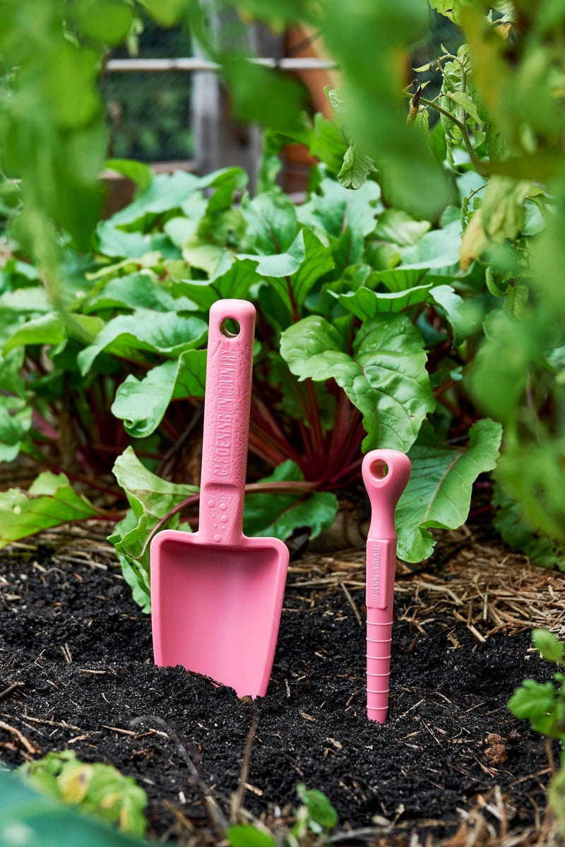 Pink garden tools - Colourful tools - Gardening on Country