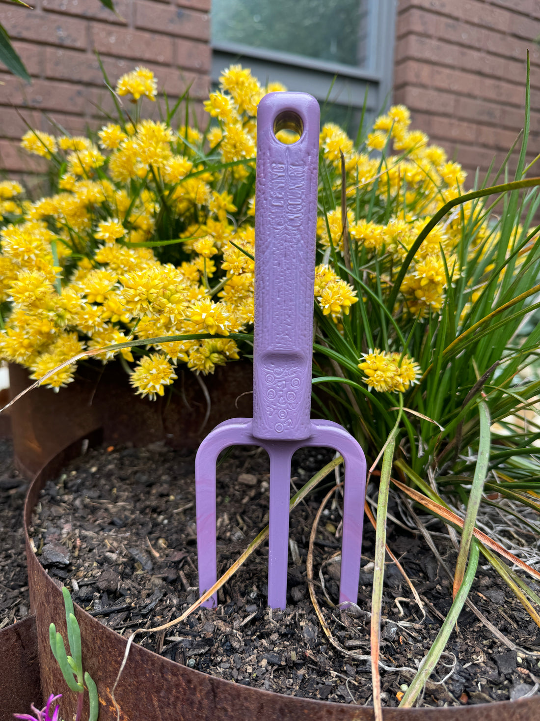 Recycled Plastic Garden Fork - Pink