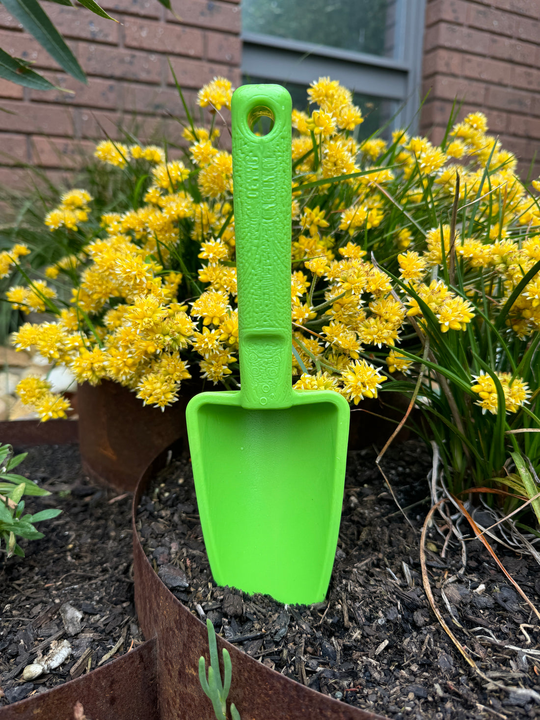 Recycled Plastic Garden Trowel, Blue