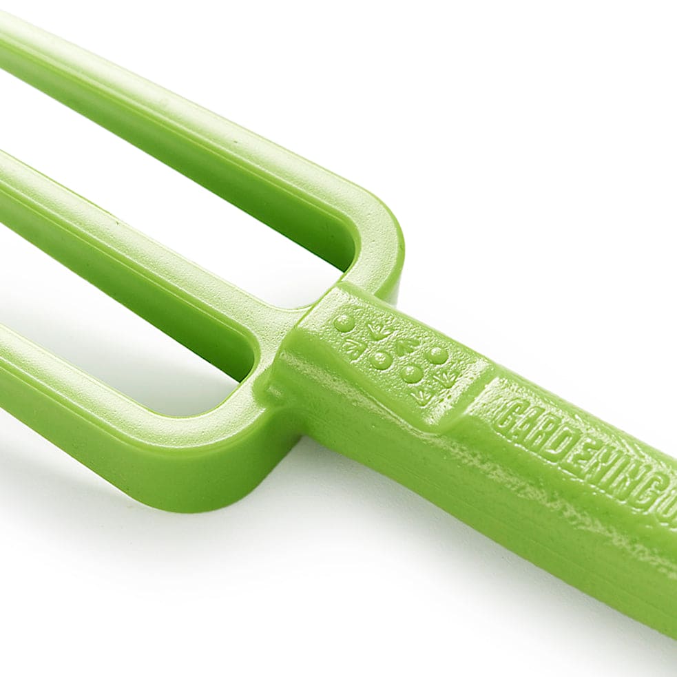 hand-fork-Chicky-kids-tool-green-close-up-detail